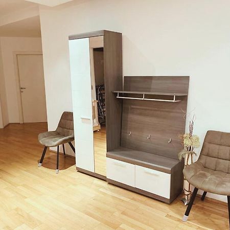 Taferne In Koestendorf - Ferienwohnung Monteurzimmer Neumarkt am Wallersee Exteriör bild