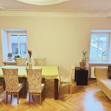 Taferne In Koestendorf - Ferienwohnung Monteurzimmer Neumarkt am Wallersee Exteriör bild