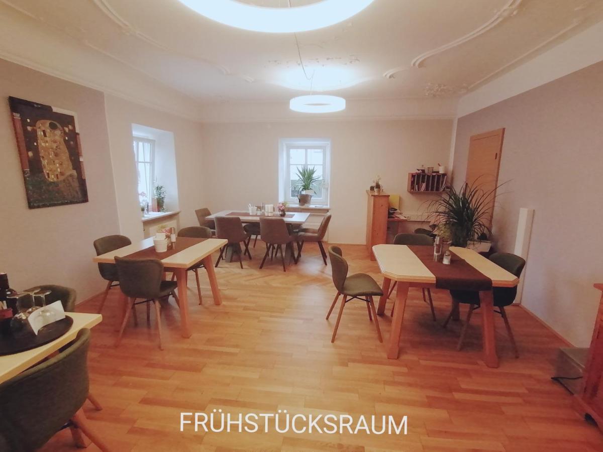 Taferne In Koestendorf - Ferienwohnung Monteurzimmer Neumarkt am Wallersee Exteriör bild