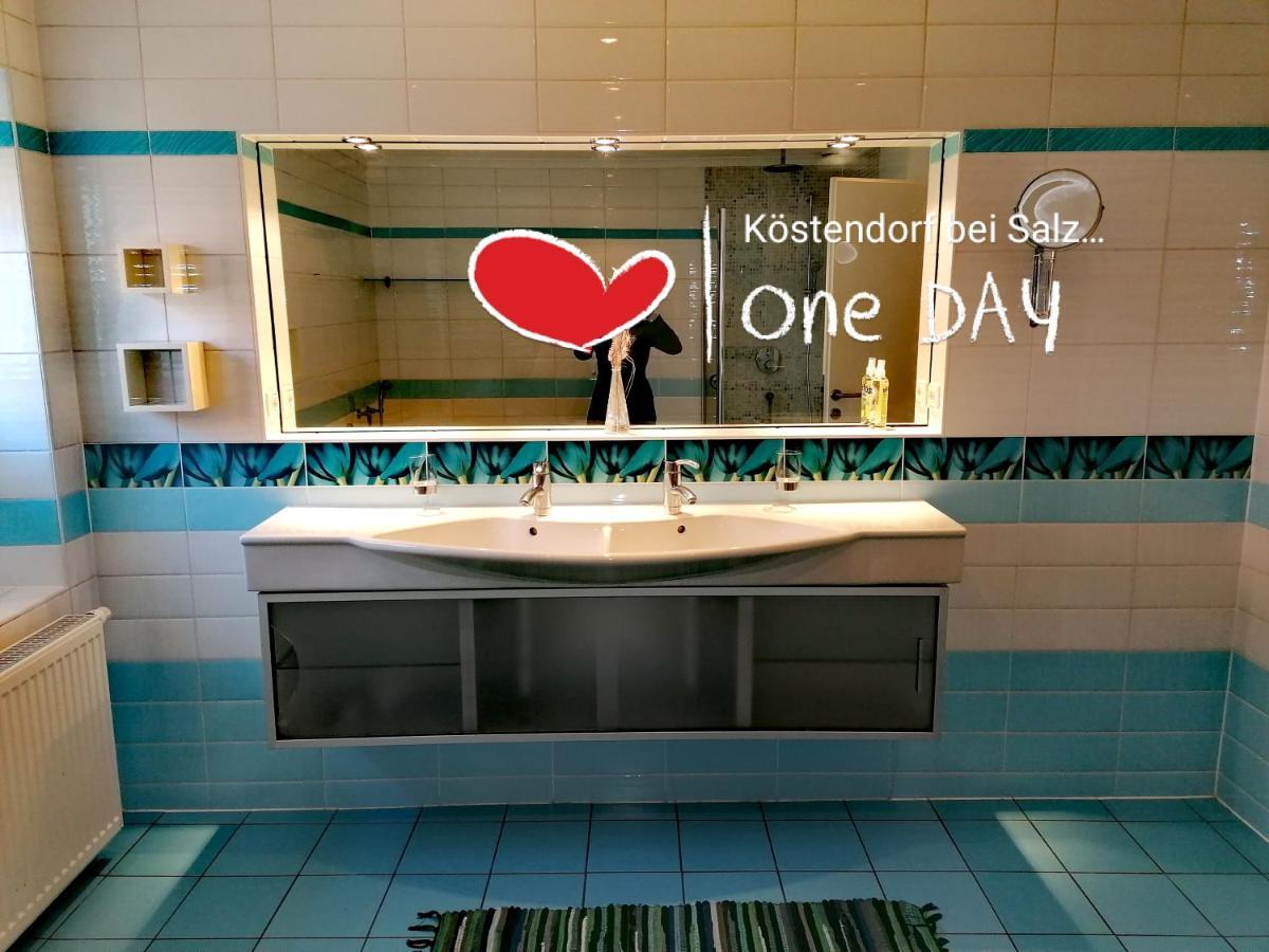 Taferne In Koestendorf - Ferienwohnung Monteurzimmer Neumarkt am Wallersee Exteriör bild