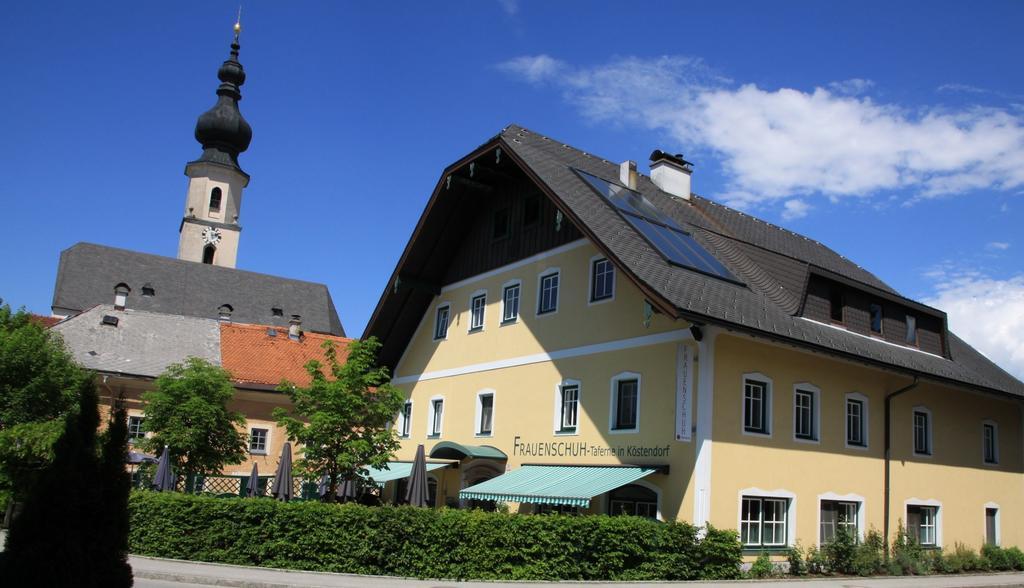 Taferne In Koestendorf - Ferienwohnung Monteurzimmer Neumarkt am Wallersee Exteriör bild
