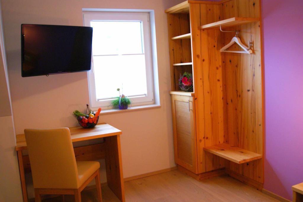 Taferne In Koestendorf - Ferienwohnung Monteurzimmer Neumarkt am Wallersee Exteriör bild